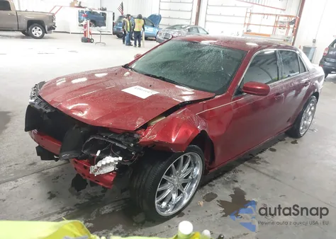 2014 Chrysler 300 z USA, uszkodzony, nr VIN 2C3CCAAG9EH141727